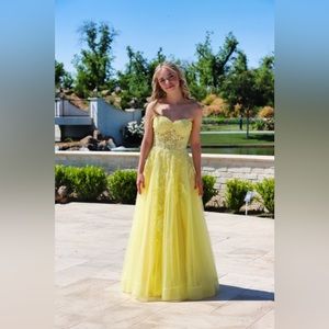 JVN Jovani Prom Dress